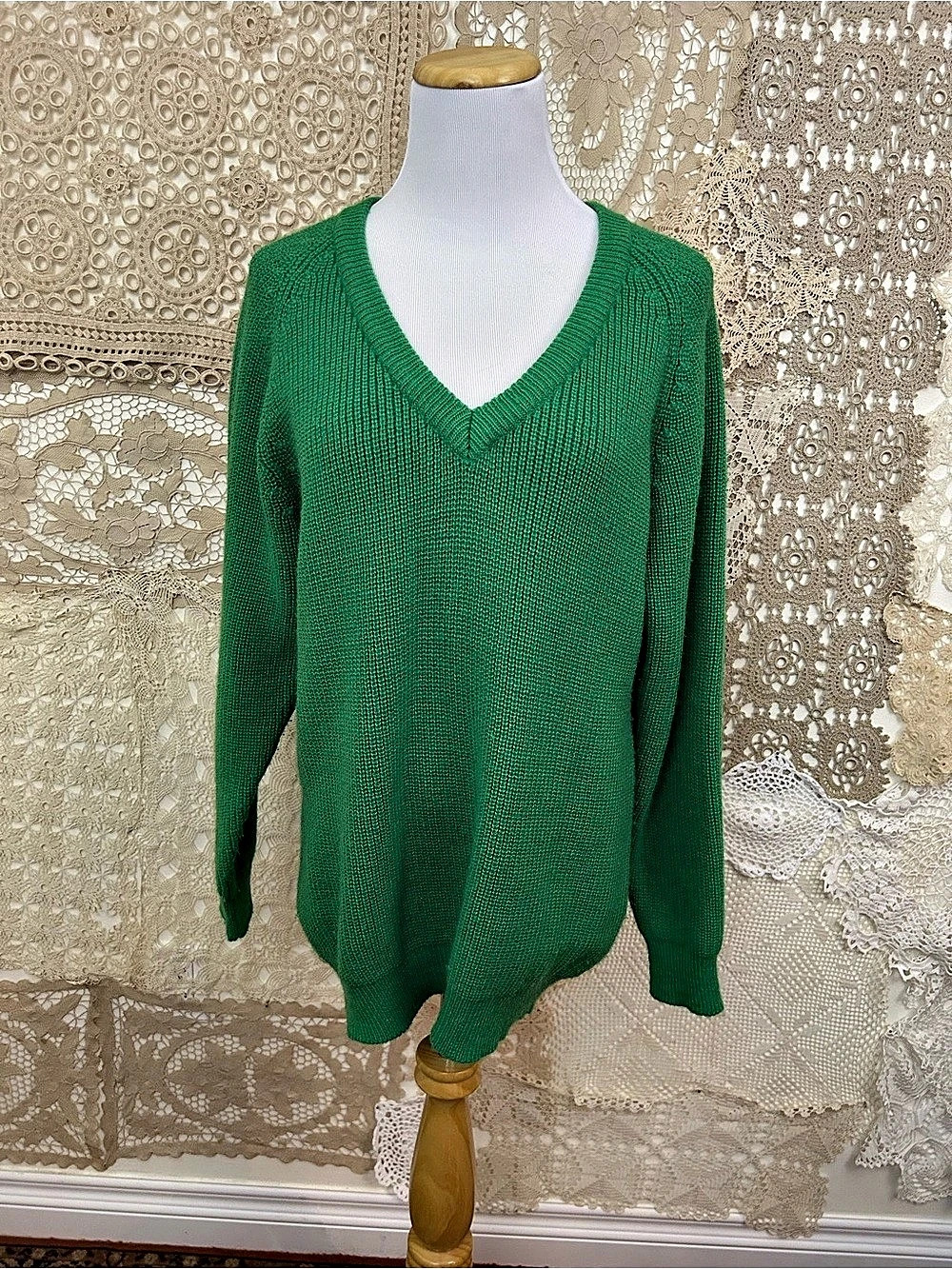Vintage 80s Eye-Poppers Kelly Green V-Neck Ribbed Knit Sweater Medium